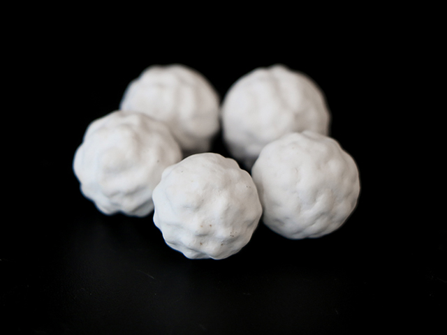 凹凸瓷球在競爭力強的填料中如何兼顧價格優勢